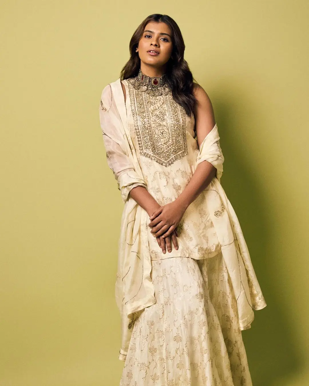 SOUTH INDIAN ACTRESS HEBAH PATEL STILLS IN WHITE GOWN 4
